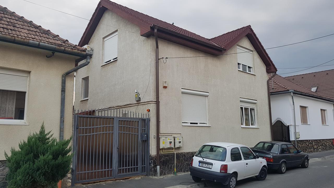 Casa 193 Motorcycle Friends Bed & Breakfast Sibiu Dış mekan fotoğraf