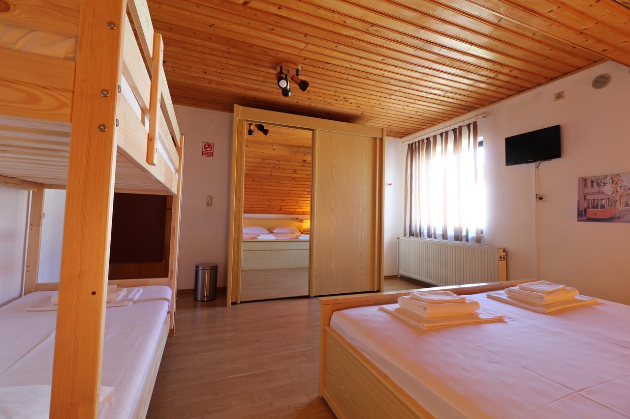 Casa 193 Motorcycle Friends Bed & Breakfast Sibiu Dış mekan fotoğraf