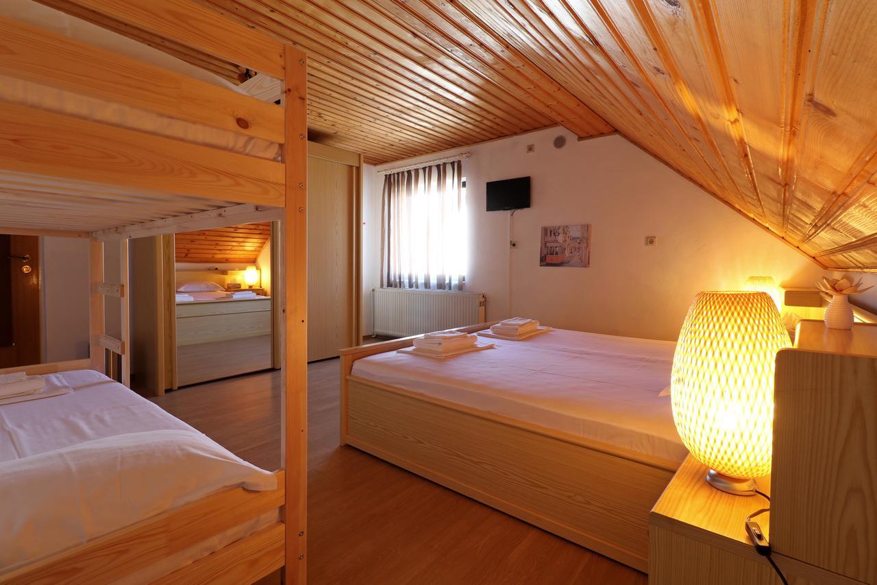 Casa 193 Motorcycle Friends Bed & Breakfast Sibiu Dış mekan fotoğraf