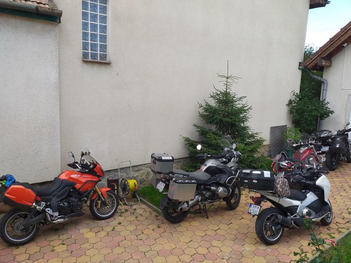 Casa 193 Motorcycle Friends Bed & Breakfast Sibiu Dış mekan fotoğraf